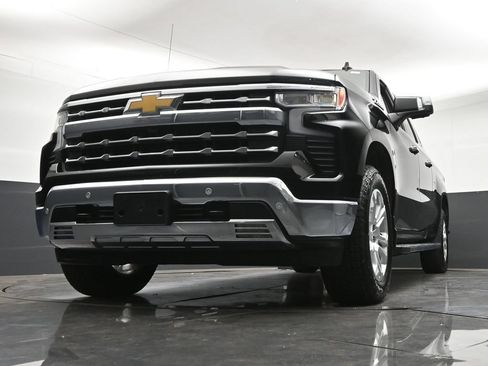 Certified 2023 Chevrolet Silverado 1500 LTZ w/ LTZ Premium Package AWD/4WD image 30