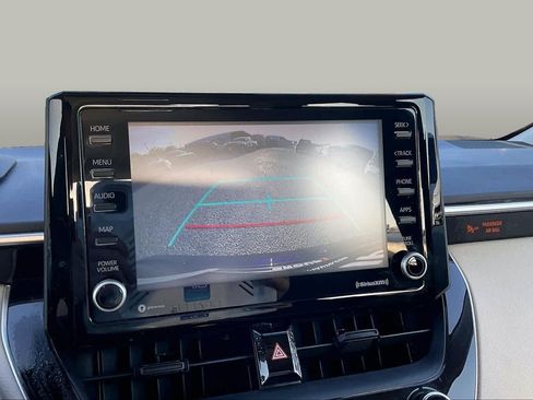 Used 2022 Toyota Corolla LE FWD image 24