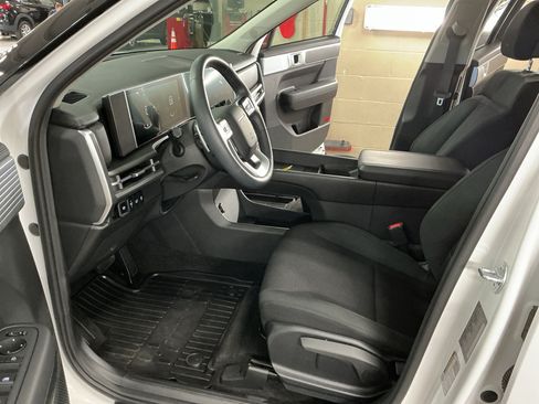 Certified 2026 Hyundai Santa Fe SE AWD/4WD image 11