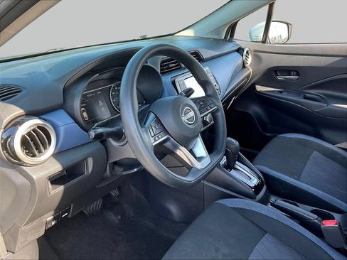 Used 2025 Nissan Versa SV FWD image 18