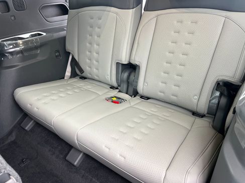 New 2026 Kia EV9 Wind image 15