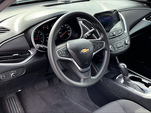 Used 2020 Chevrolet Malibu LS FWD image 20