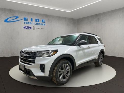 New 2026 Ford Explorer Active AWD/4WD image 2