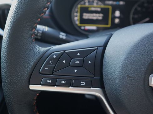 New 2025 Nissan Versa SR w/ Trunk Package image 20