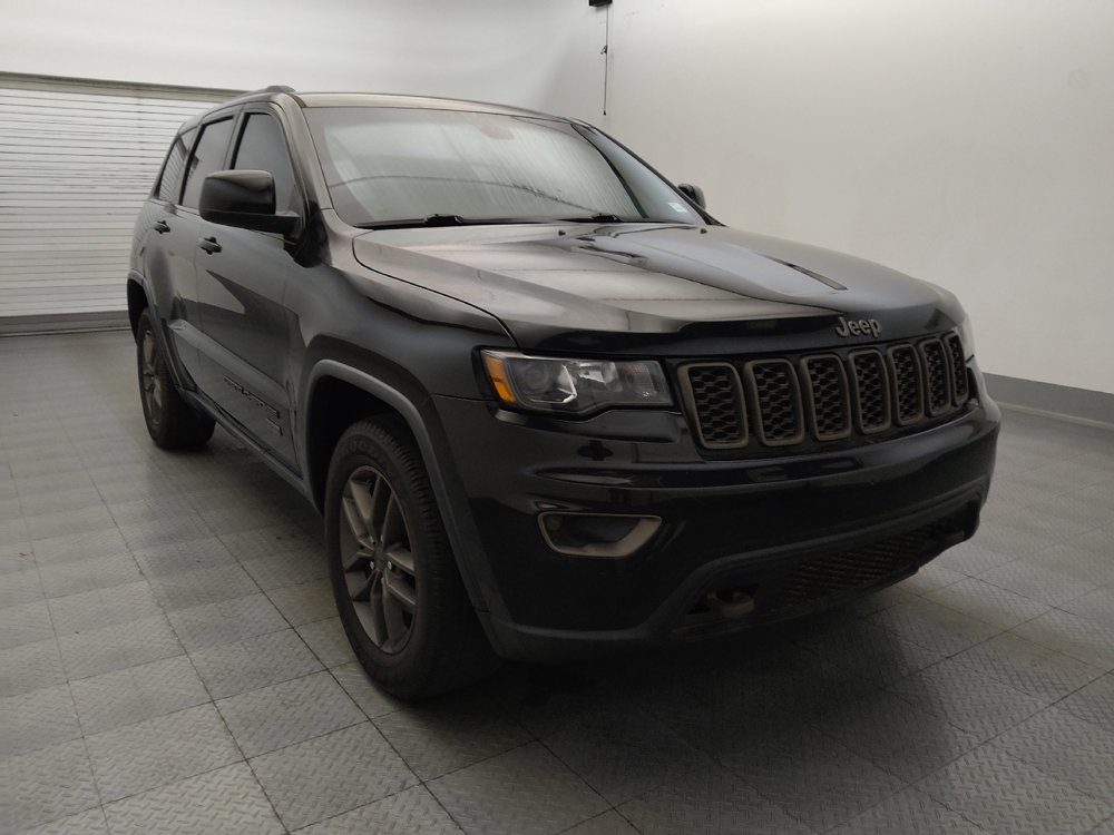 Used 2016 Jeep Grand Cherokee Laredo 75th Anniversary RWD image 13