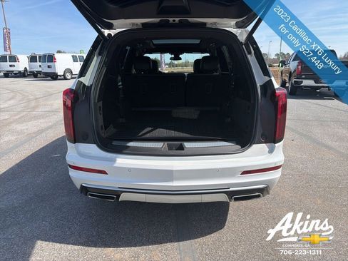 Certified 2023 Cadillac XT6 Luxury image 8