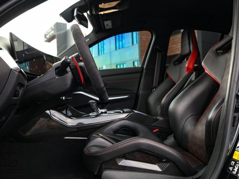 Used 2024 BMW M3 CS w/ M Driver's Package image 23