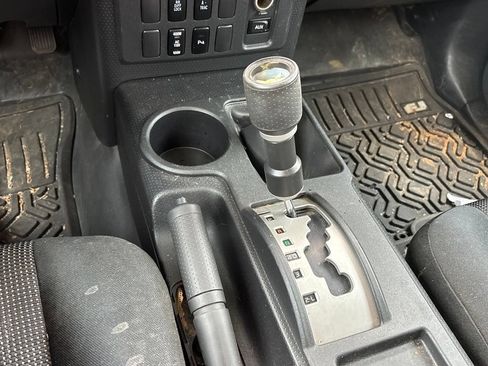 Used 2008 Toyota FJ Cruiser 4WD image 13