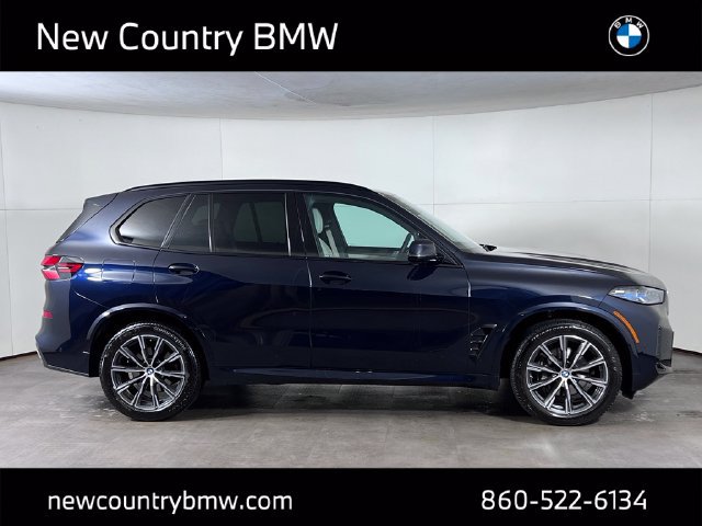 Used 2025 BMW X5 xDrive40i w/ M Sport Package AWD/4WD image 8