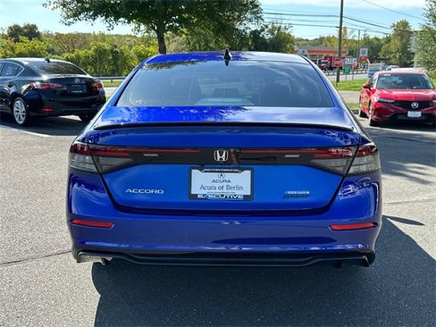 Used 2025 Honda Accord Sport image 3