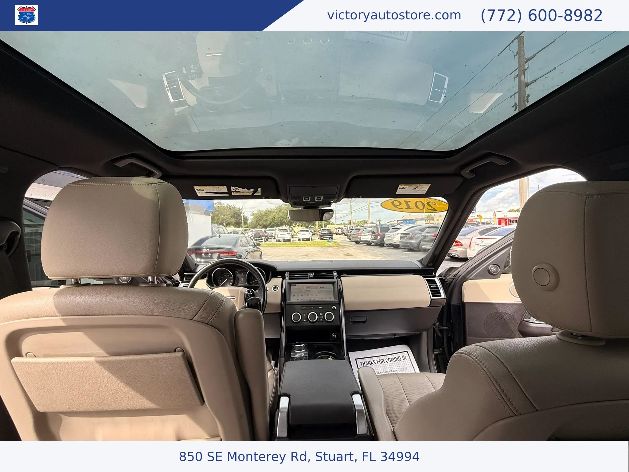 Used 2019 Land Rover Discovery SE AWD/4WD image 6