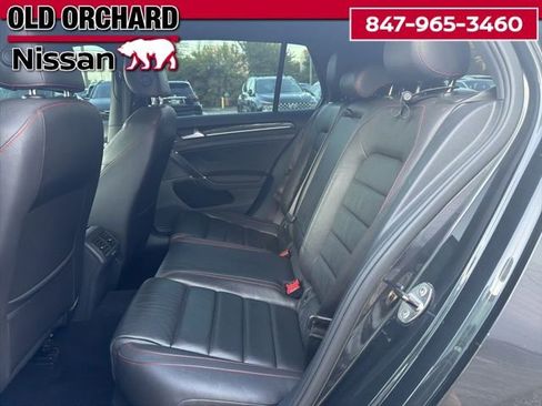 Used 2015 Volkswagen GTI SE FWD image 10