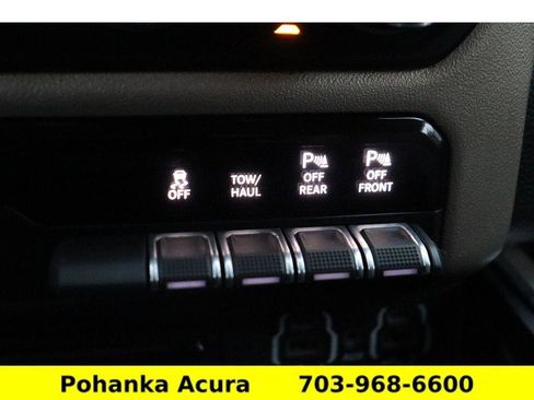 Used 2019 RAM 1500 Laramie image 17