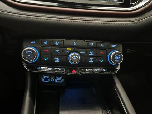 Used 2022 Dodge Durango Citadel image 25