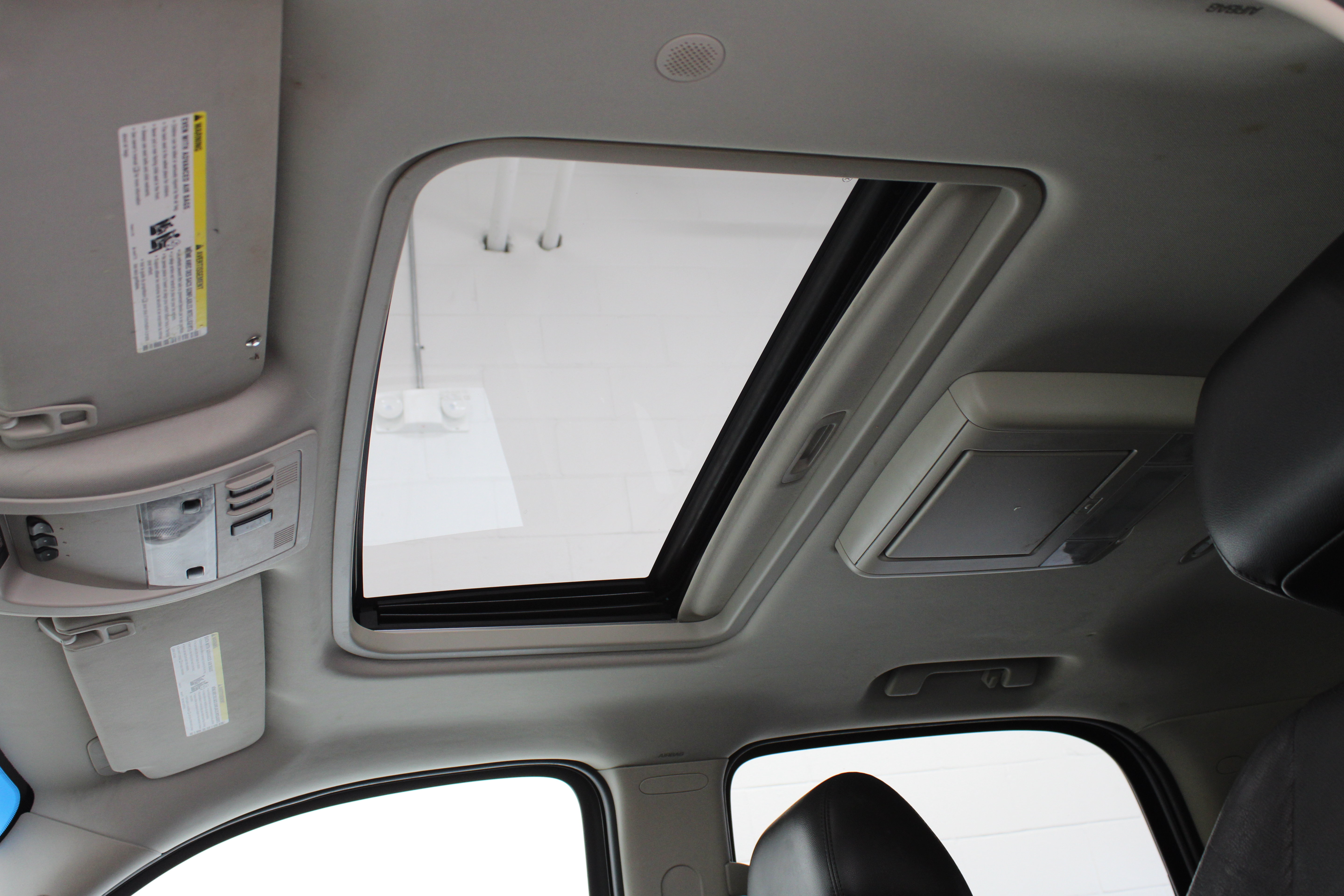 Used 2013 Chevrolet Tahoe LTZ RWD image 26
