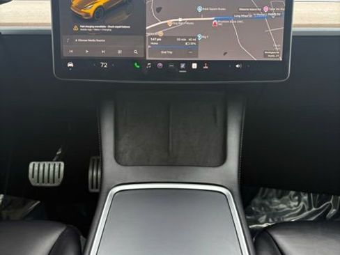 Used 2022 Tesla Model Y Performance image 35