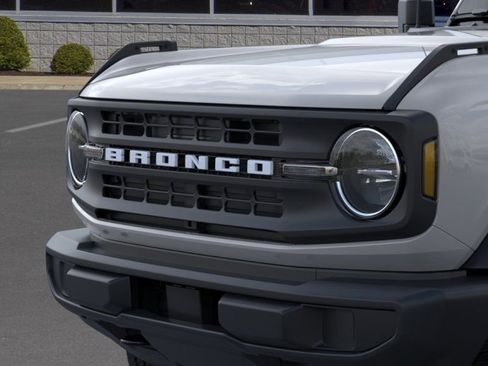 New 2026 Ford Bronco 4-Door AWD/4WD image 19