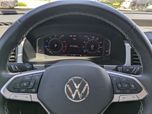 Certified 2023 Volkswagen Atlas SE FWD image 25