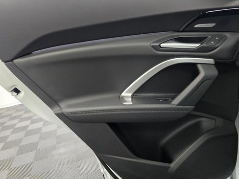 New 2025 Audi Q5 Premium Plus image 18