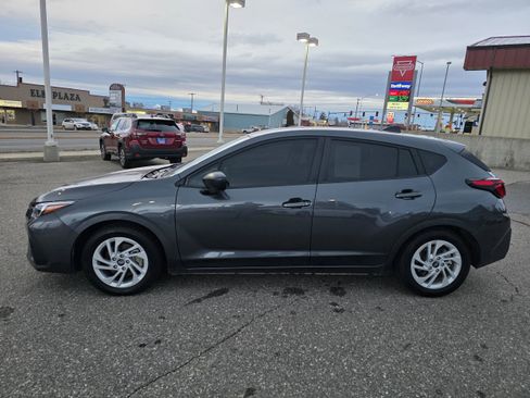 Used 2024 Subaru Impreza 2.0i image 2