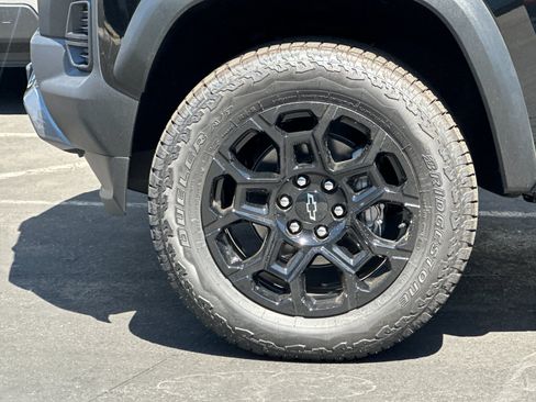 New 2026 Chevrolet Colorado Trail Boss AWD/4WD image 23