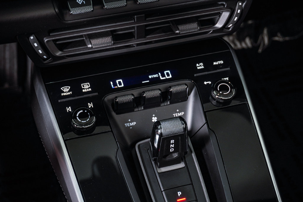 Certified 2021 Porsche 911 Turbo S AWD/4WD image 30