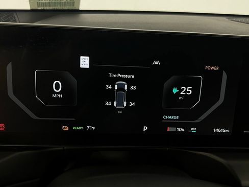 Used 2024 Kia EV9 Wind image 18