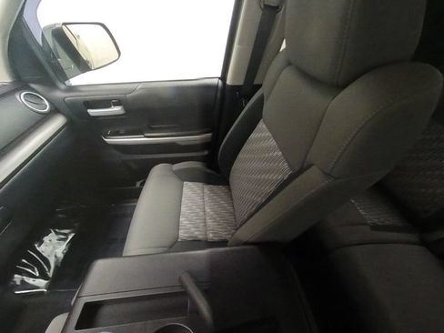 Certified 2019 Toyota Tundra SR5 AWD/4WD image 21