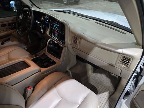 Used 2005 Chevrolet Silverado 1500 4x4 Crew Cab w/ Safe And Sound Package image 68