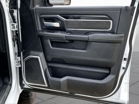 Used 2022 RAM 2500 Laramie w/ Night Edition AWD/4WD image 22