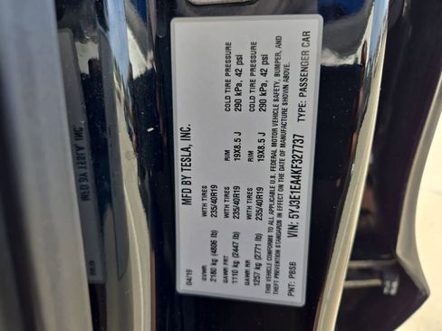 Used 2019 Tesla Model 3 Long Range image 31