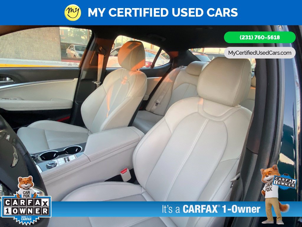 Used 2025 Genesis G70 2.5T RWD image 14