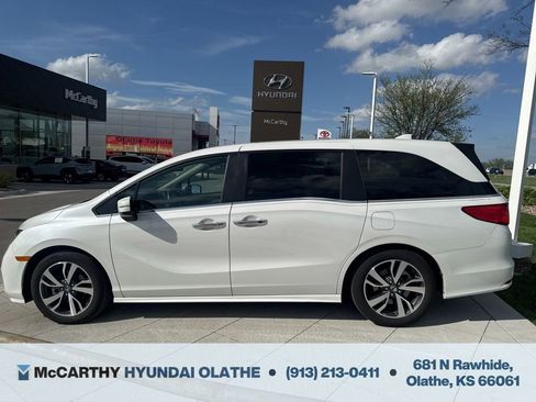 Used 2023 Honda Odyssey Touring image 14