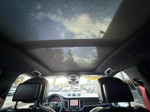 Used 2017 Porsche Macan GTS image 20