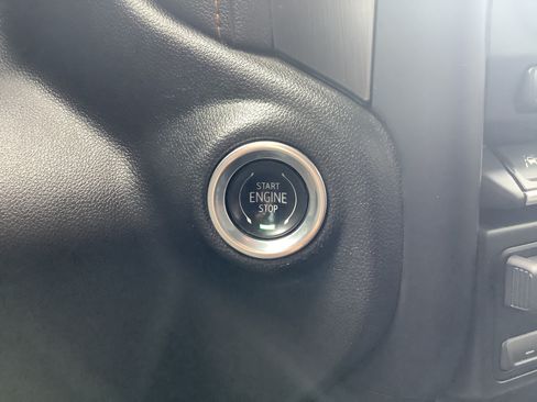 Used 2021 GMC Sierra 1500 AT4 w/ AT4 Value Package AWD/4WD image 16