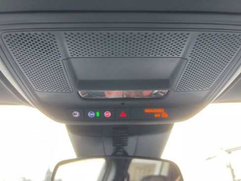 New 2026 Chevrolet Traverse LT image 16