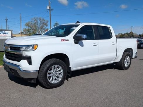 Used 2023 Chevrolet Silverado 1500 LT w/ Z71 Off-Road Package image 1