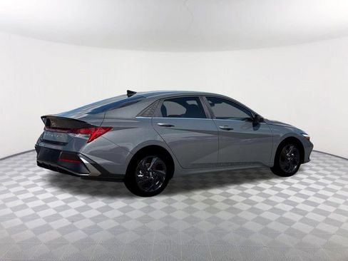 New 2026 Hyundai Elantra SEL Sport Premium FWD image 8