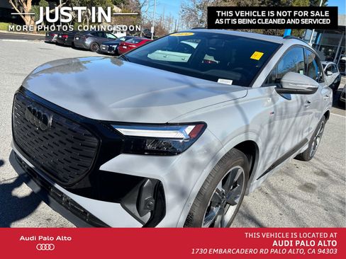 Used 2024 Audi Q4 e-tron Premium Plus w/ Premium Plus image 1