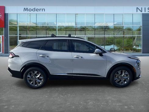 Used 2024 Kia Sportage SX image 4
