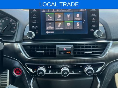 Used 2018 Honda Accord Sport image 19