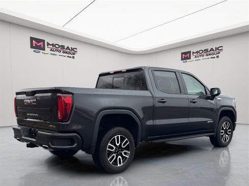 Used 2025 GMC Sierra 1500 AT4 w/ AT4 Premium Package image 7