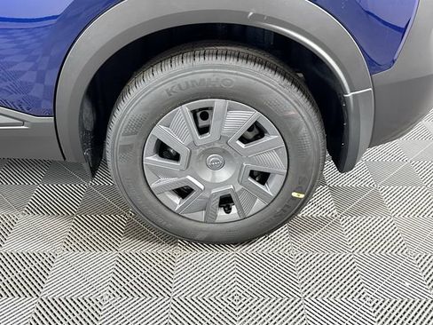 New 2026 Nissan Kicks S image 4