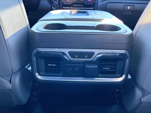 Used 2019 GMC Sierra 1500 SLT w/ SLT Premium Package image 33