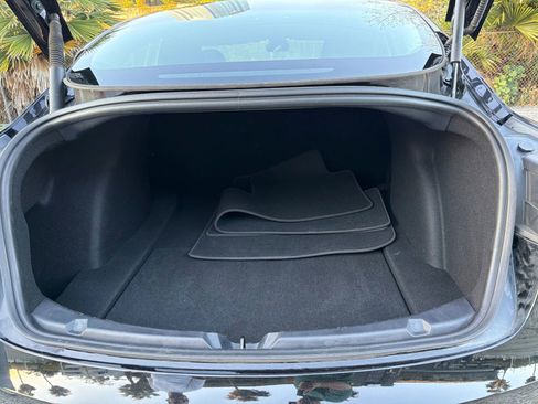 Used 2022 Tesla Model 3 Long Range image 11