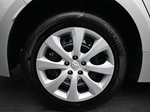 Used 2023 Toyota Corolla LE image 10