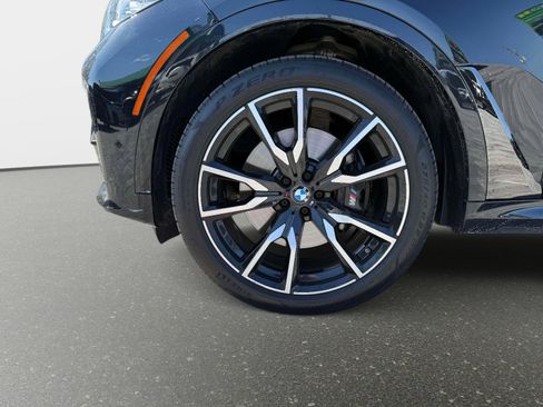 Used 2021 BMW X7 xDrive40i w/ M Sport Package image 11