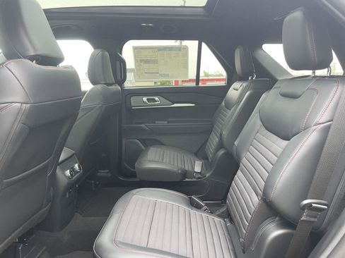 New 2026 Ford Explorer ST-Line w/ ST-Line Street Pack AWD/4WD image 27