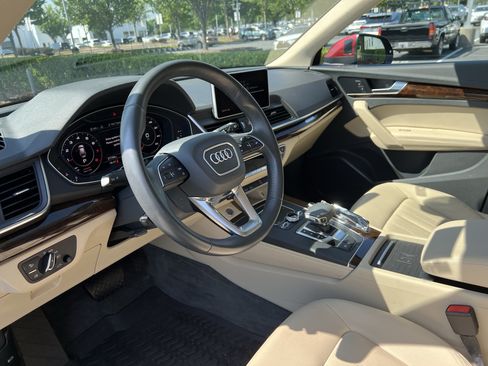 Used 2020 Audi Q5 2.0T Premium Plus AWD/4WD image 17
