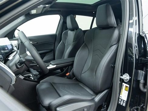 Certified 2025 BMW X2 xDrive28i w/ Technology Package image 26